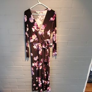 Jennifer Lopez Long Sleeved Floral Print Dress